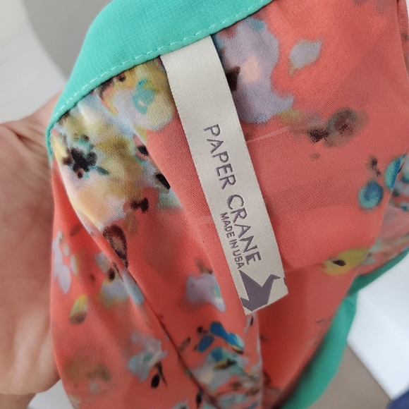 Paper Crane Anthro Sleeveless Peach and Green Floral Top - Picture 7 of 7
